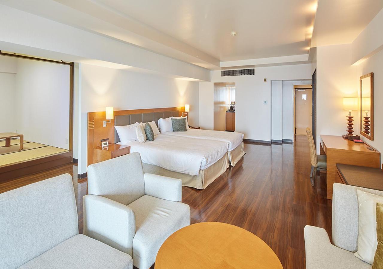 Hotel Mahaina Wellness Resorts Окинава Экстерьер фото