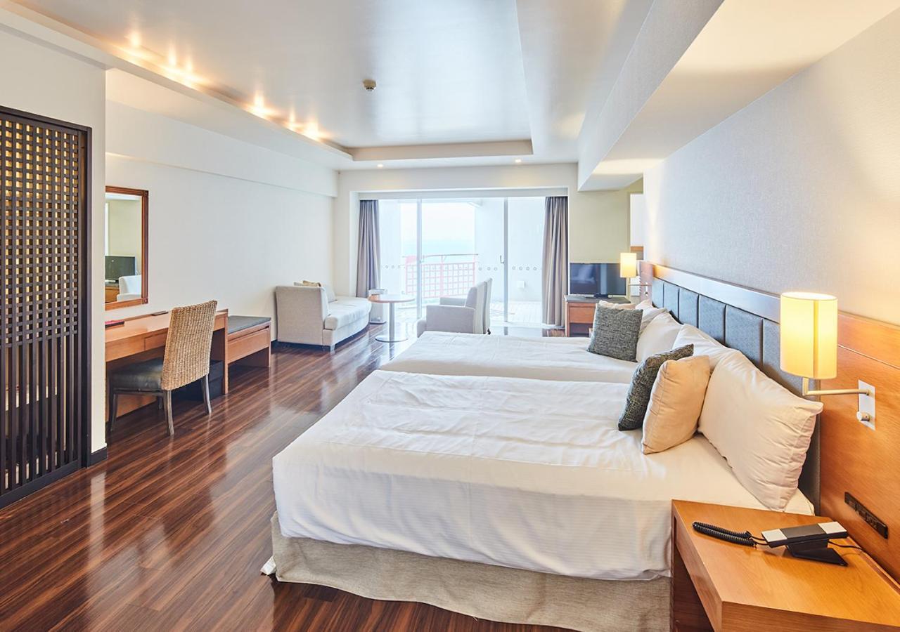 Hotel Mahaina Wellness Resorts Окинава Экстерьер фото